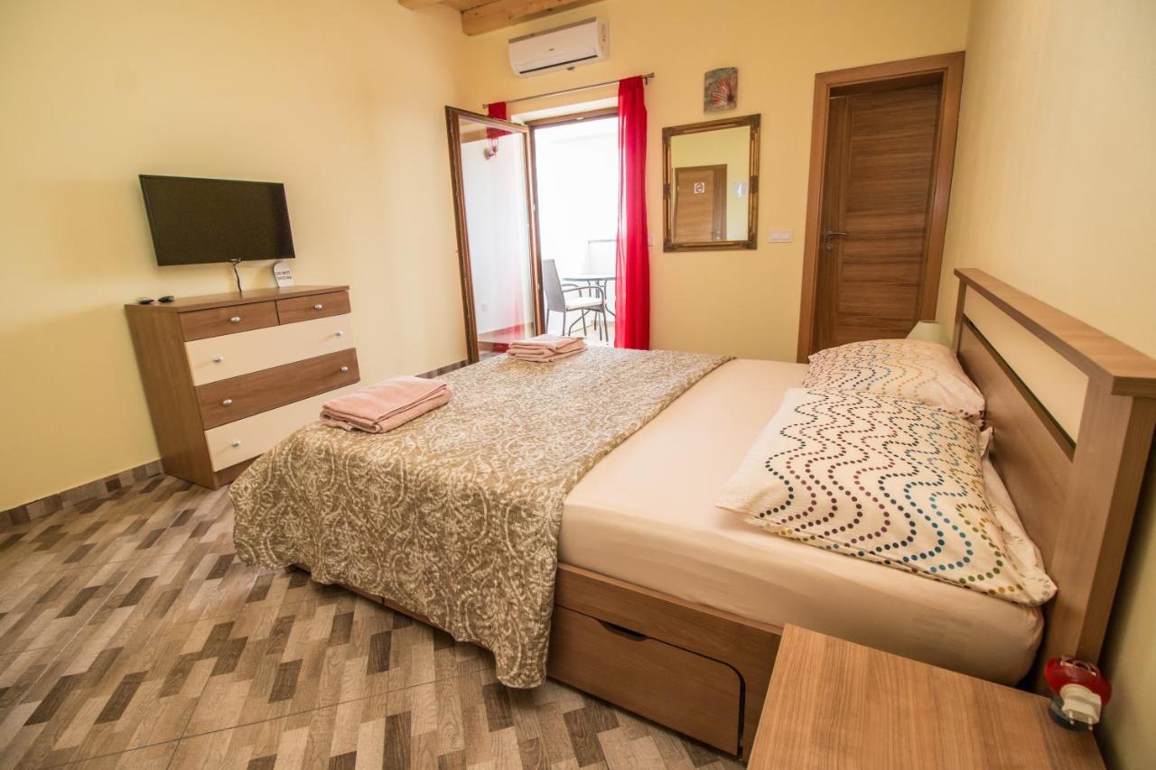 Nice Place Ρόβινι Εξωτερικό φωτογραφία